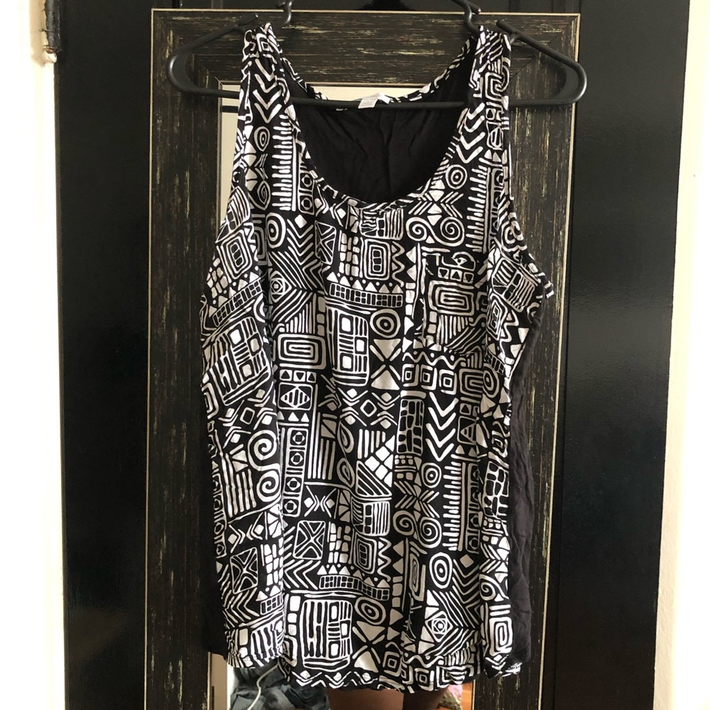 Pattered Tank